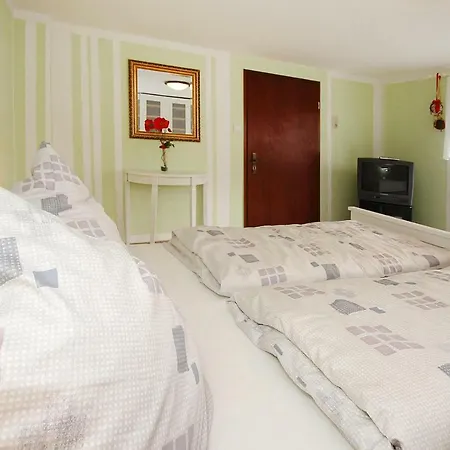 Holiday Homes - Dbs03045-fyc